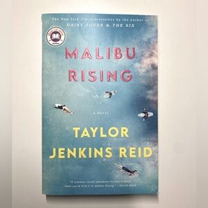Malibu Rising by Taylor Jenkins Reid